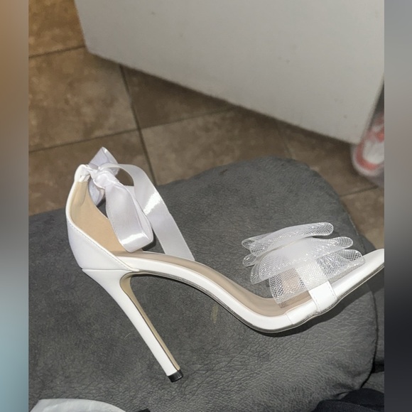 Wedding Shoes - Picture 3 of 4